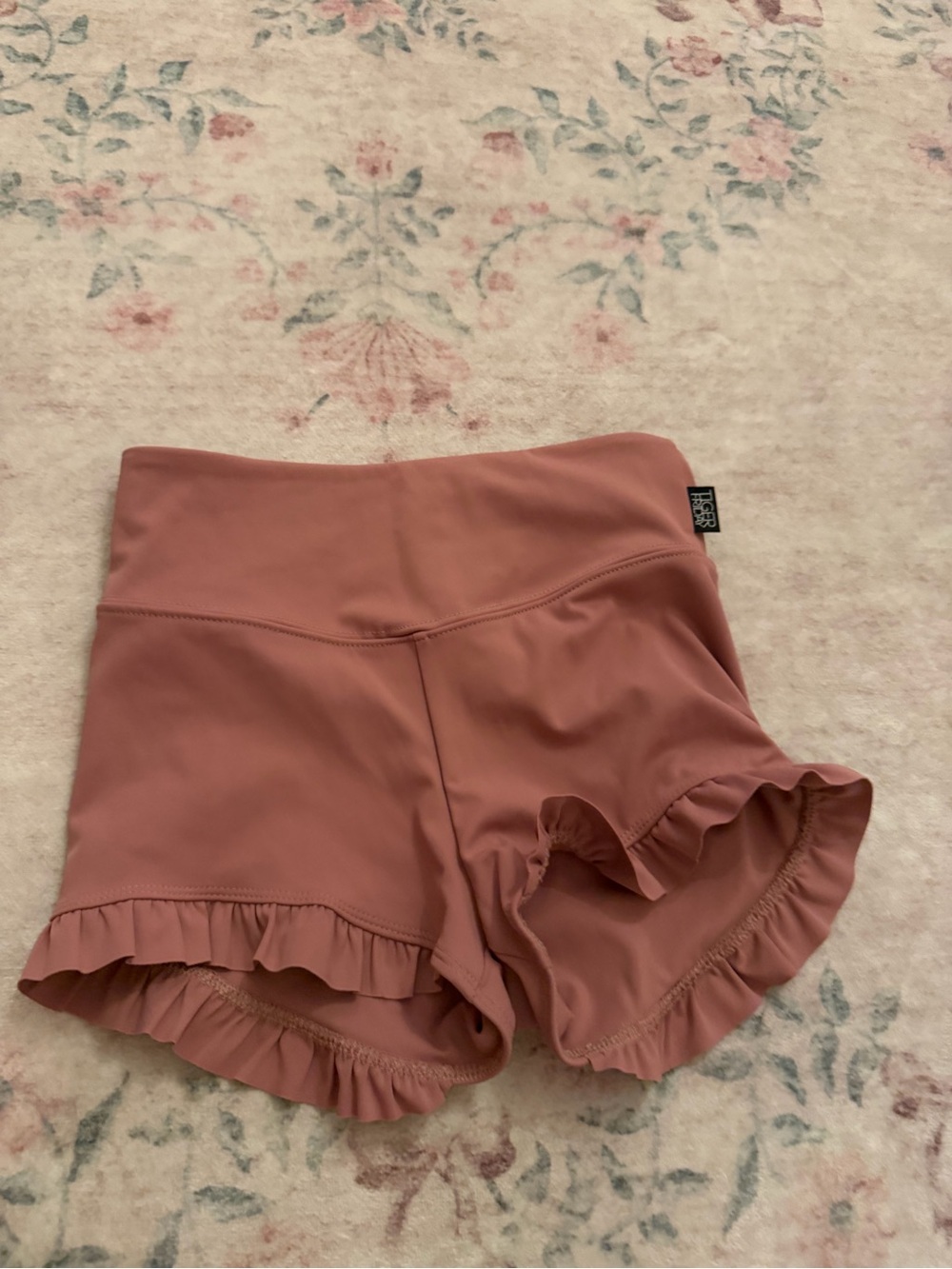 Unknown Brand Rose Dust Ruffle Active Shorts
